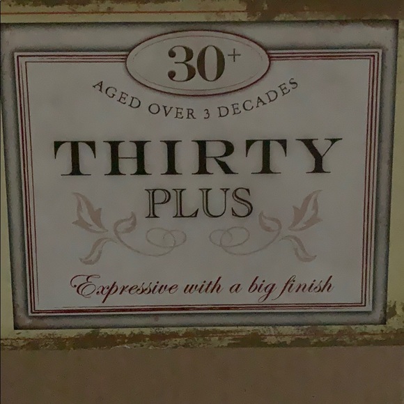 🆕 30 plus Birthday Wine Glass & Gift box - Picture 3 of 6